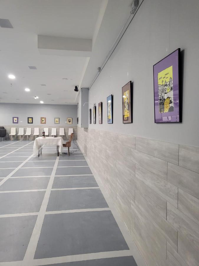 Betariel'Com Akh University Wiedeń Zewnętrze zdjęcie